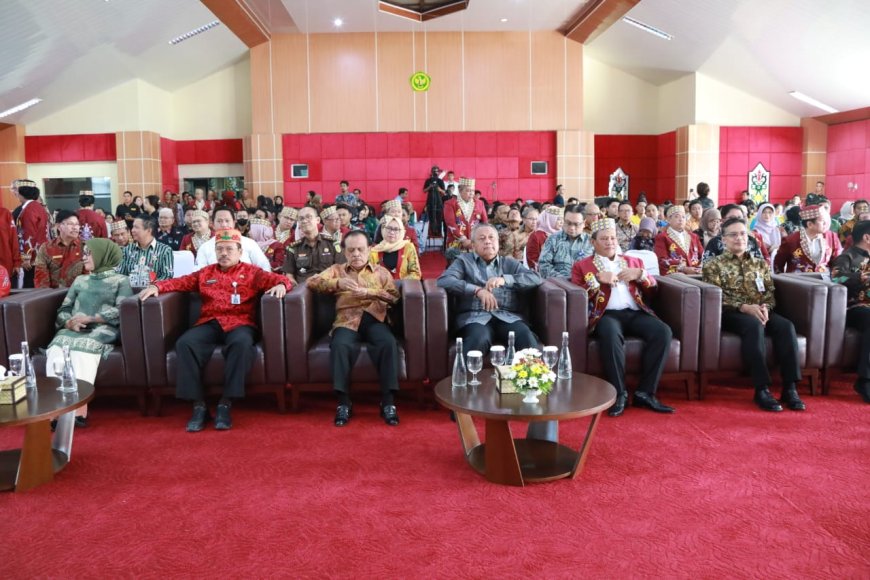 Sekda Nuryakin Hadiri Pelantikan Pengurus ISEI Cabang Palangka Raya Periode 2022-2025