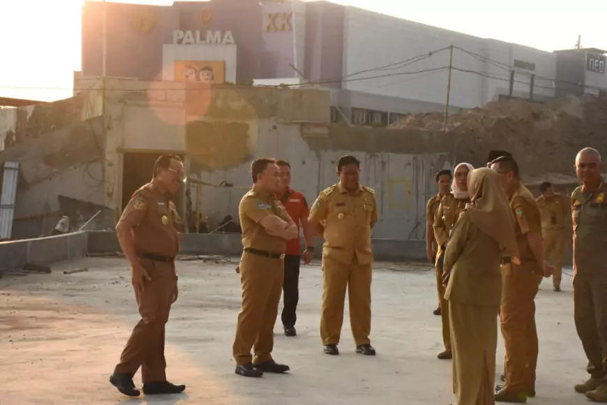 Gubernur Tinjau Renovasi Bundaran Besar di Palangka Raya