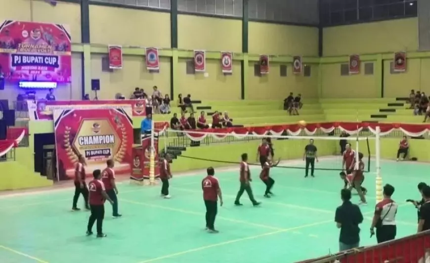 Pj Bupati Murung Raya Resmi Membuka Turnamen Bola Voli Pj Bupati Cup 2024