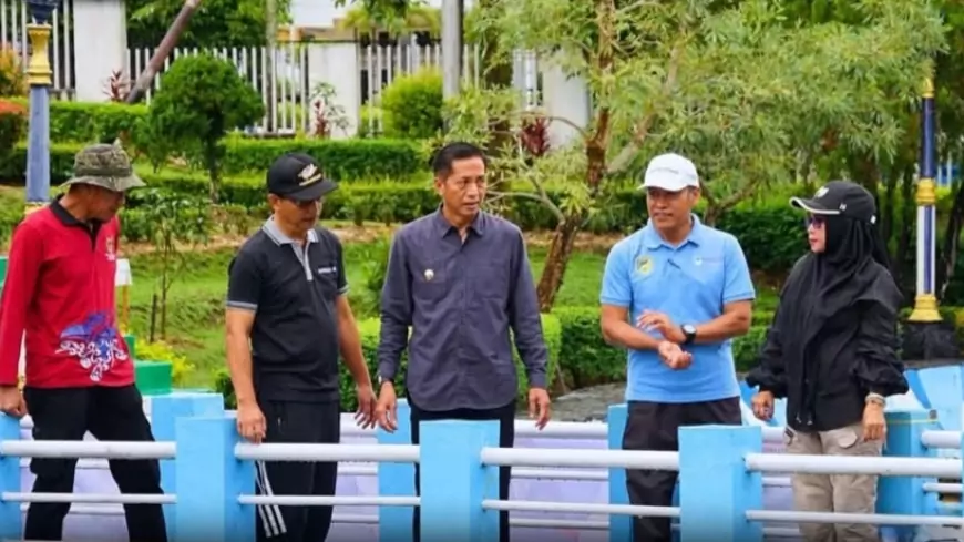Pj Bupati Barito Utara Tebar Benih Ikan, Menjaga Keseimbangan Ekosistem