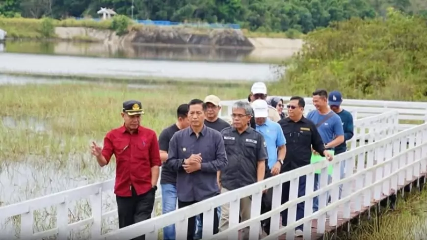 Pj Bupati Barito Utara Tinjau Rencana Pembangunan Pantai Buatan Sebagai Upaya Meningkatkan Sektor Pariwisata
