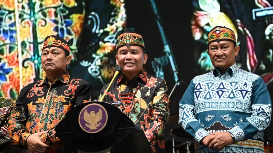 Festival Budaya Isen Mulang dan Kalteng Expo 2025 Resmi Ditutup, Gubernur Ajak Bangga Produk Lokal dan Jaga Kearifan Budaya