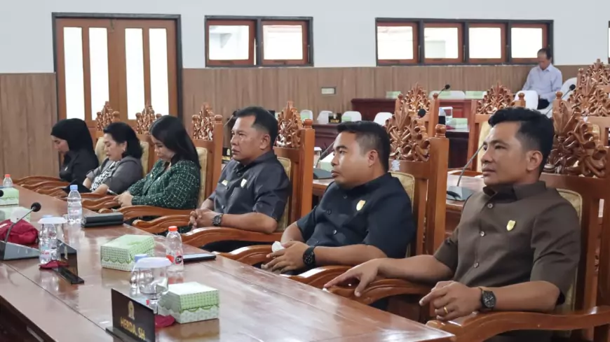 Enam Fraksi Sepakati Raperda APBD Tahun 2024 Dibahas